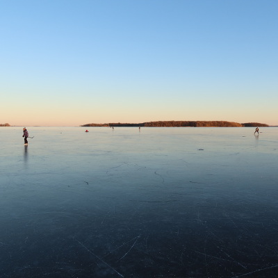 2020-12-29_1656-c90-frozen-bay_sq.jpg