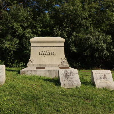 2-2020-09-04_1622-c13-mount-royal-cemetery-allan_sq.jpg