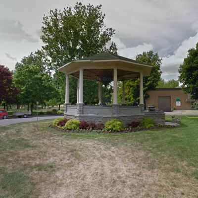 bandstand_perth_ontario_june-2016-Google_sq.jpg